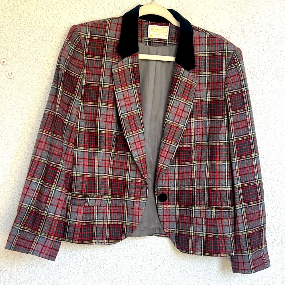 EUC Vintage Pendleton Blazer Womens Plaid‎ Red/Blue/Yellow/Gray/BL velvet collar